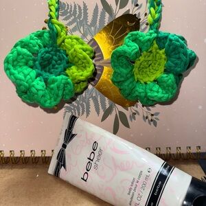 Green Flower 🌺 Ombré Earrings